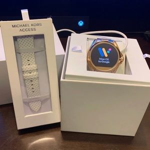 Michael Kors Smart Bradshaw Watch